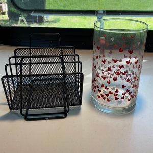 Adorable Heart Cup & Mini Paper Holder!